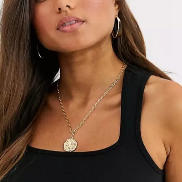 | asos • black hourglass classic layering tank top | - Picture 4 of 4